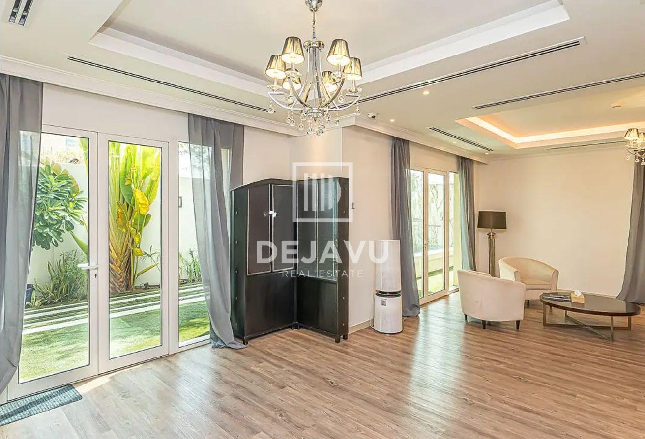 3 BR + Maid | Single Row and Fully Detached Villa photo 4