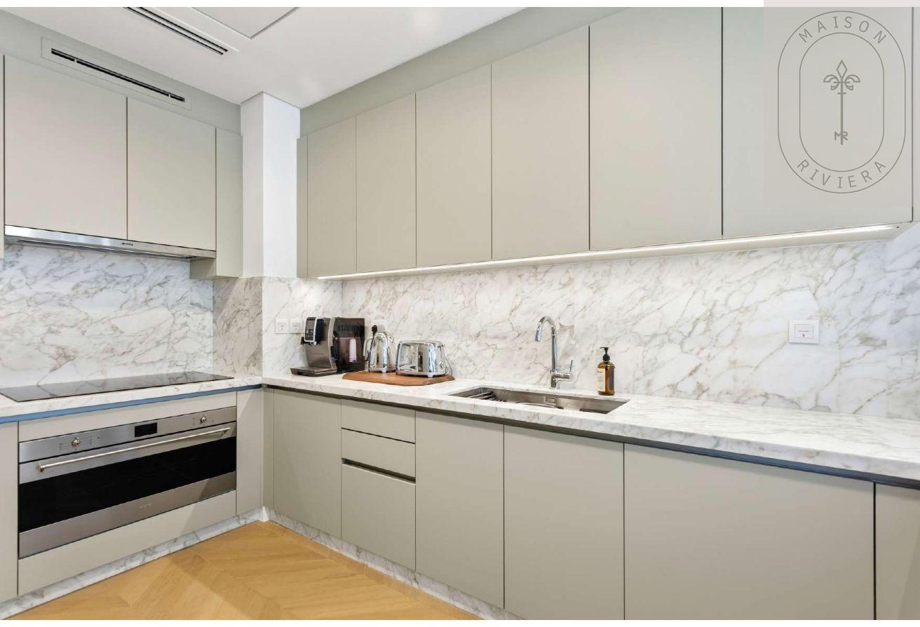 Luxury 2BR corner unit with Skyline & Canal views photo 6
