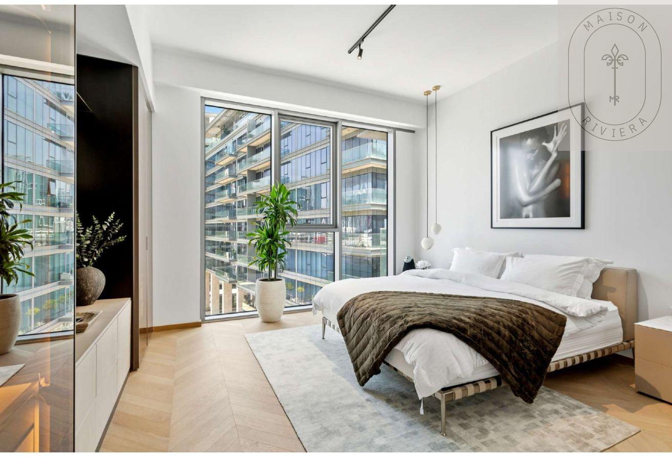 Luxury 2BR corner unit with Skyline & Canal views photo 11