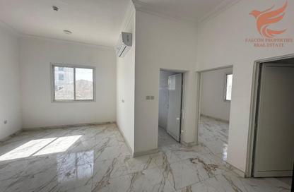 سكن الموظفين - استوديو - 8 حمامات للايجار في بناية الحضيبة - الحضيبة - رأس الخيمة