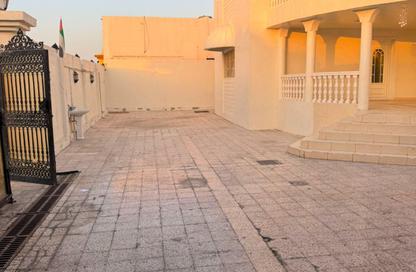 Villa - 7 Bedrooms - 7+ Bathrooms for rent in Al Azra - Al Riqqa - Sharjah