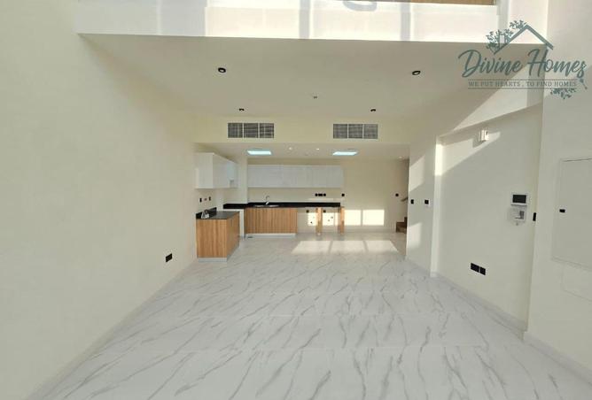 3 BR + MAID | 2 Parkings | Brand New photo 2