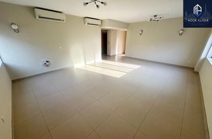 Apartment - 3 Bedrooms - 3 Bathrooms for rent in Dar Al Buteen 1 - Al Muraqqabat - Deira - Dubai Apartment - 3 Bedrooms - 3 Bathrooms for rent in Dar Al Buteen 1 - Al Muraqqabat - Deira - Dubai