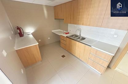 Apartment - 3 Bedrooms - 3 Bathrooms for rent in Dar Al Buteen 1 - Al Muraqqabat - Deira - Dubai Apartment - 3 Bedrooms - 3 Bathrooms for rent in Dar Al Buteen 1 - Al Muraqqabat - Deira - Dubai
