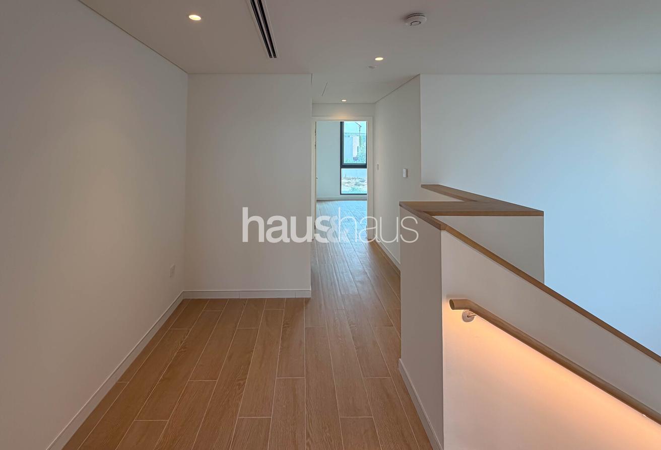 Close to Pool | Multiple Cheques | Landscaped photo 8