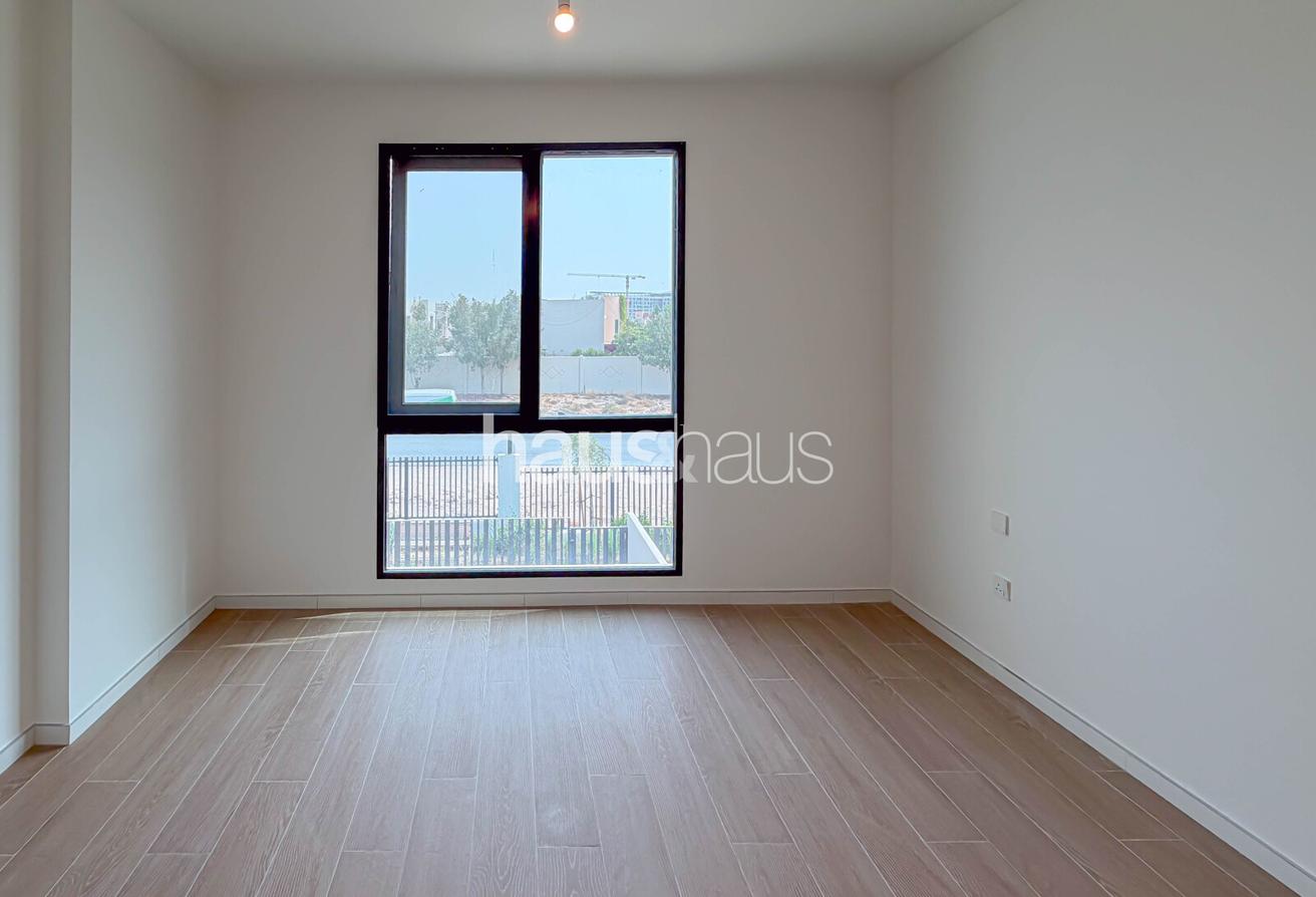 Close to Pool | Multiple Cheques | Landscaped photo 14
