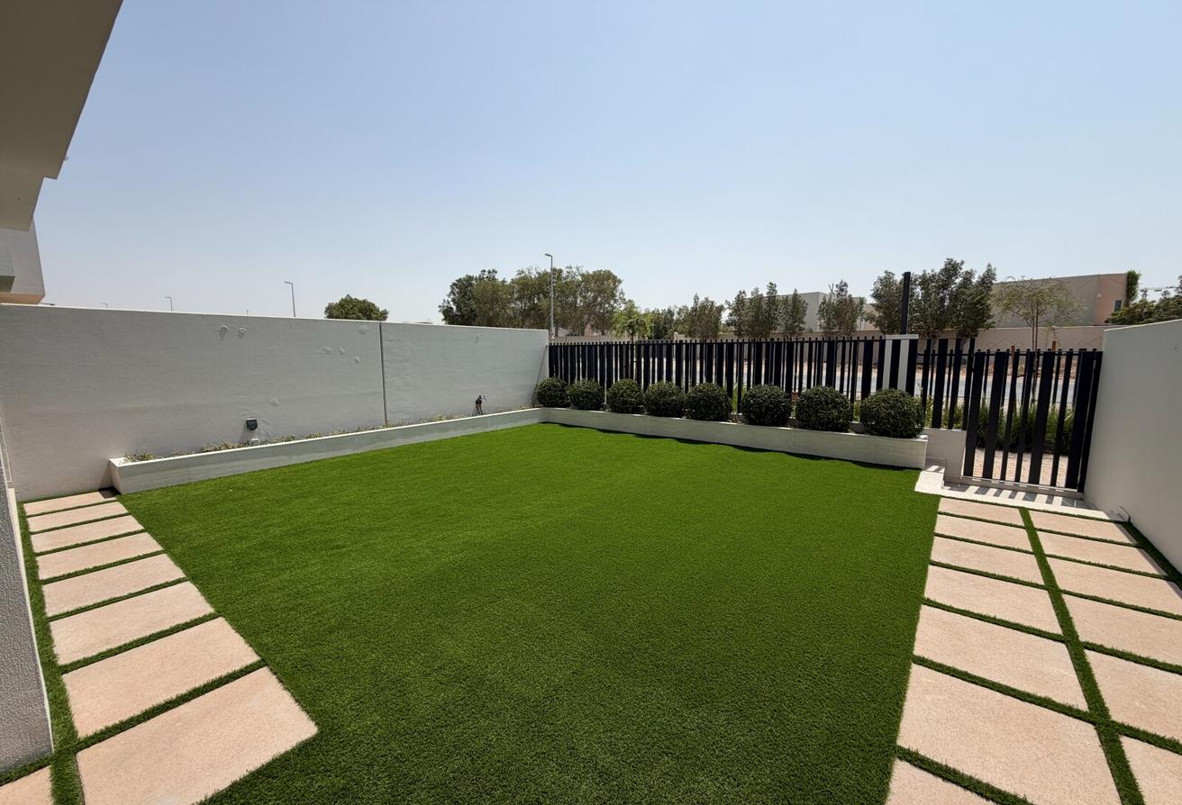 Close to Pool | Multiple Cheques | Landscaped photo 16
