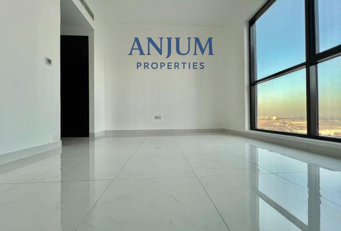 128385448 - Property Image 3