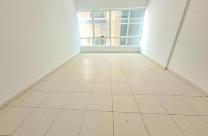 Apartment - 1 Bedroom - 2 Bathrooms for rent in New Al Taawun Road - Al Taawun - Sharjah