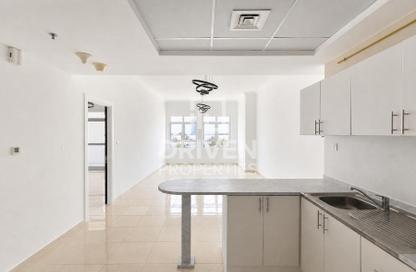 Apartment - 1 Bedroom - 2 Bathrooms for rent in Al Rabia Tower - Majan - Dubai