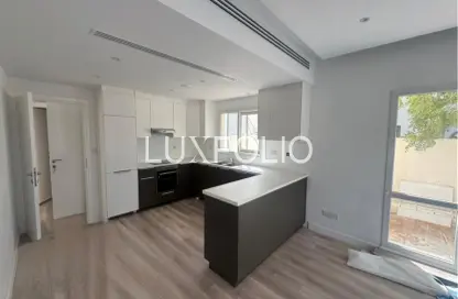 Villa - 5 Bedrooms - 5 Bathrooms for rent in Meadows 2 - Meadows - Dubai