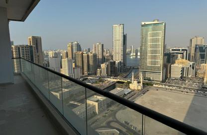 Apartment - 3 Bedrooms - 5 Bathrooms for rent in Al Khan Corniche - Al Khan - Sharjah