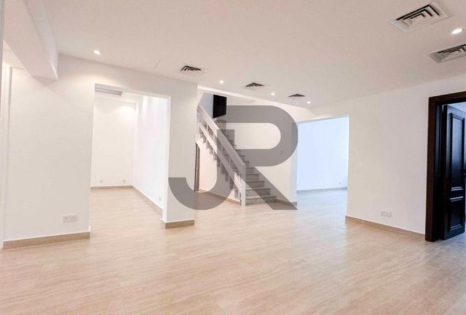 135618233 - Property Image 2
