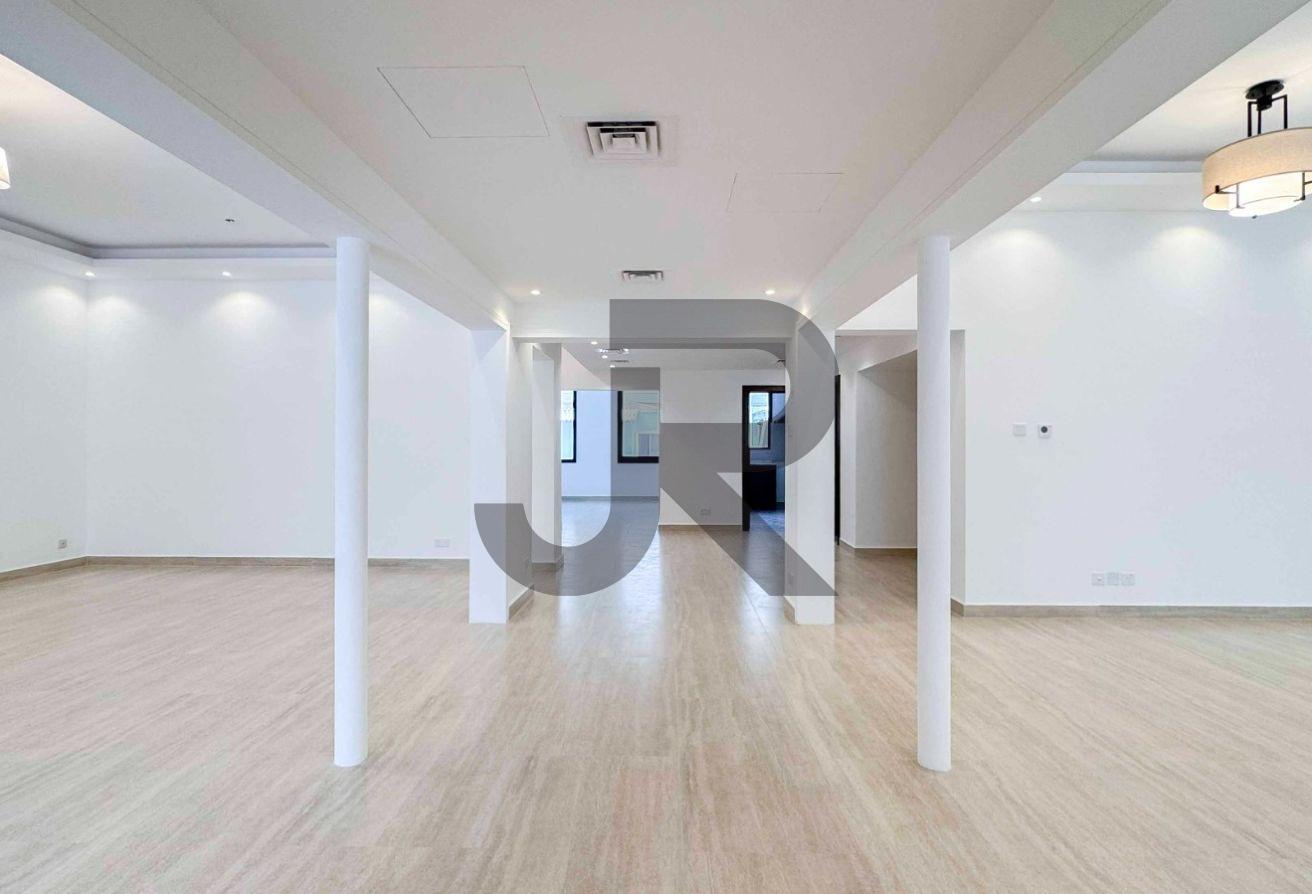 4 Bed+ Maid | Private Pool | Jumeirah 1 photo 5