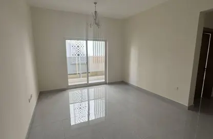 شقة - غرفة نوم - 2 حمامات للايجار في بناية النافورة 1 - 2  الروضة - الروضة - عجمان