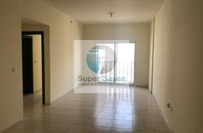 Apartment - 3 - 3 for sale in Riviera Residence - International City - Dubai