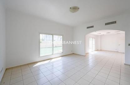 Villa - 4 Bedrooms - 5 Bathrooms for rent in Meadows 1 - Meadows - Dubai