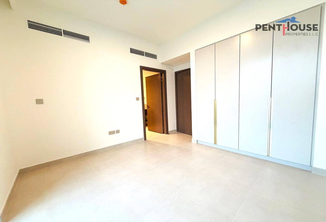 Ultra Luxurious | Brand New | Boulevard view photo 12