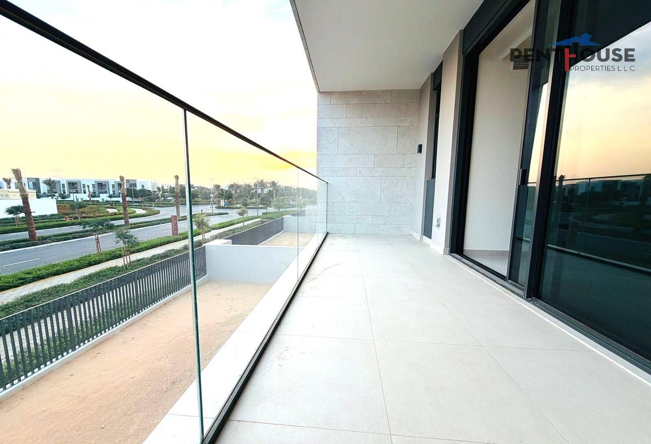 Ultra Luxurious | Brand New | Boulevard view photo 21