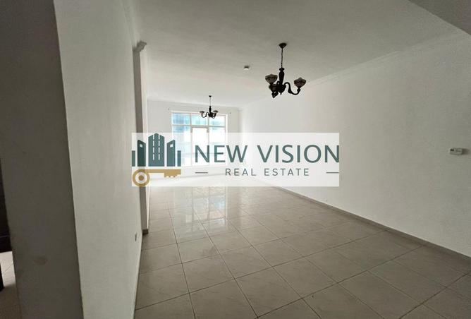 114162418 - Property Image 3