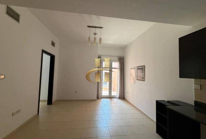 130218008 - Property Image 3