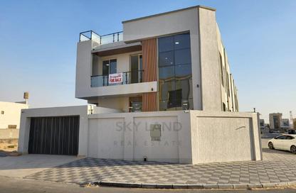 Villa - 6 Bedrooms - 7+ Bathrooms for sale in Al Yasmeen 1 - Al Yasmeen - Ajman