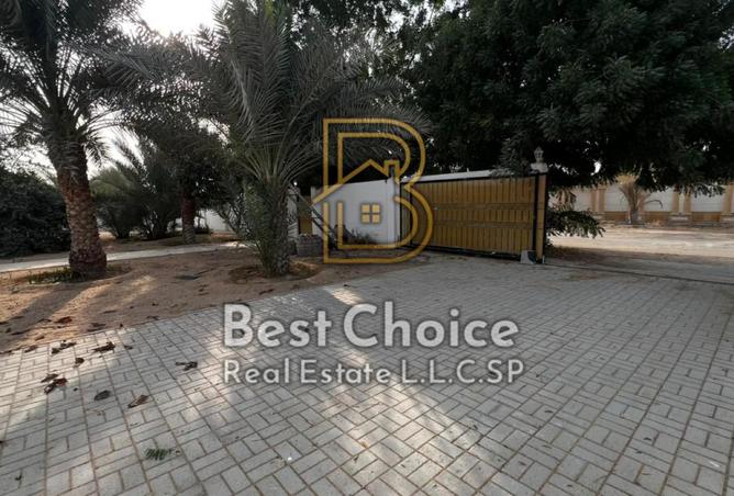 135601643 - Property Image 3