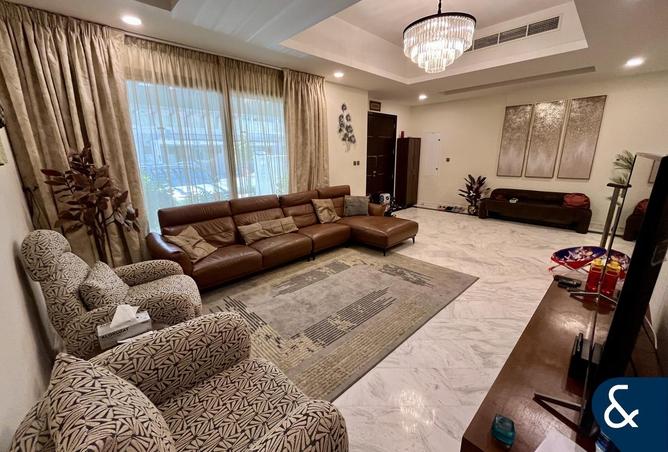 100832919 - Property Image 3
