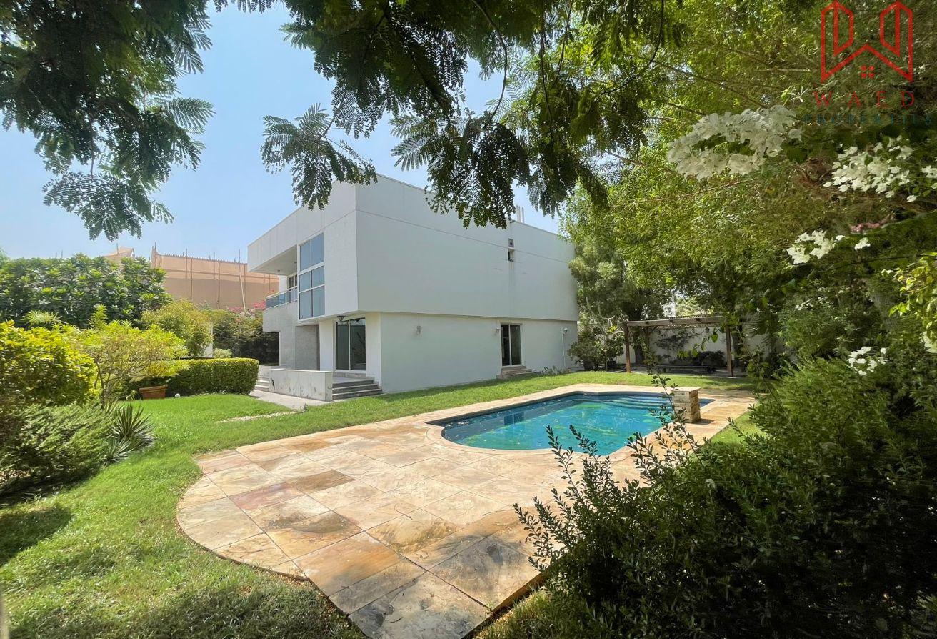 Luxurious Villa | Prime Location| Private Garden photo 5