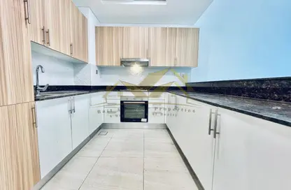 Apartment - 1 Bedroom - 2 Bathrooms for rent in Jumeirah Garden City - Al Satwa - Dubai