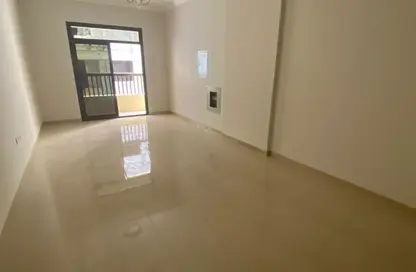 شقة - غرفة نوم - 2 حمامات للايجار في سيتي لايف مول التلة - التله 2 - عجمان