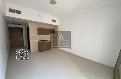 Apartment - Studio - 1 Bathroom for sale in Smart Tower 1 - Al Amerah - Ajman