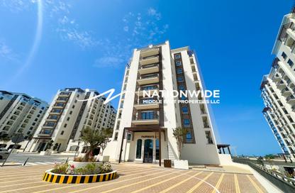 Apartment - Studio - 1 for rent in Residences E - Yas Golf Collection - Yas Island - Abu Dhabi