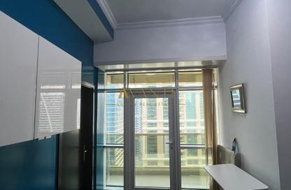 Apartment - 1 - 2 for rent in Lake City Tower - JLT Cluster D - Jumeirah Lake Towers - Dubai