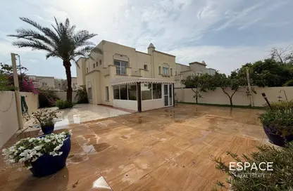 فيلا - 3 غرف نوم - 3 حمامات للايجار في الينابيع 15 - الينابيع - دبي