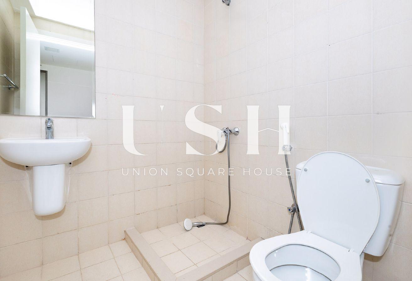 CORNER UNIT | CLOSE TO AMENITIES | MULTIPLE OPTION photo 12
