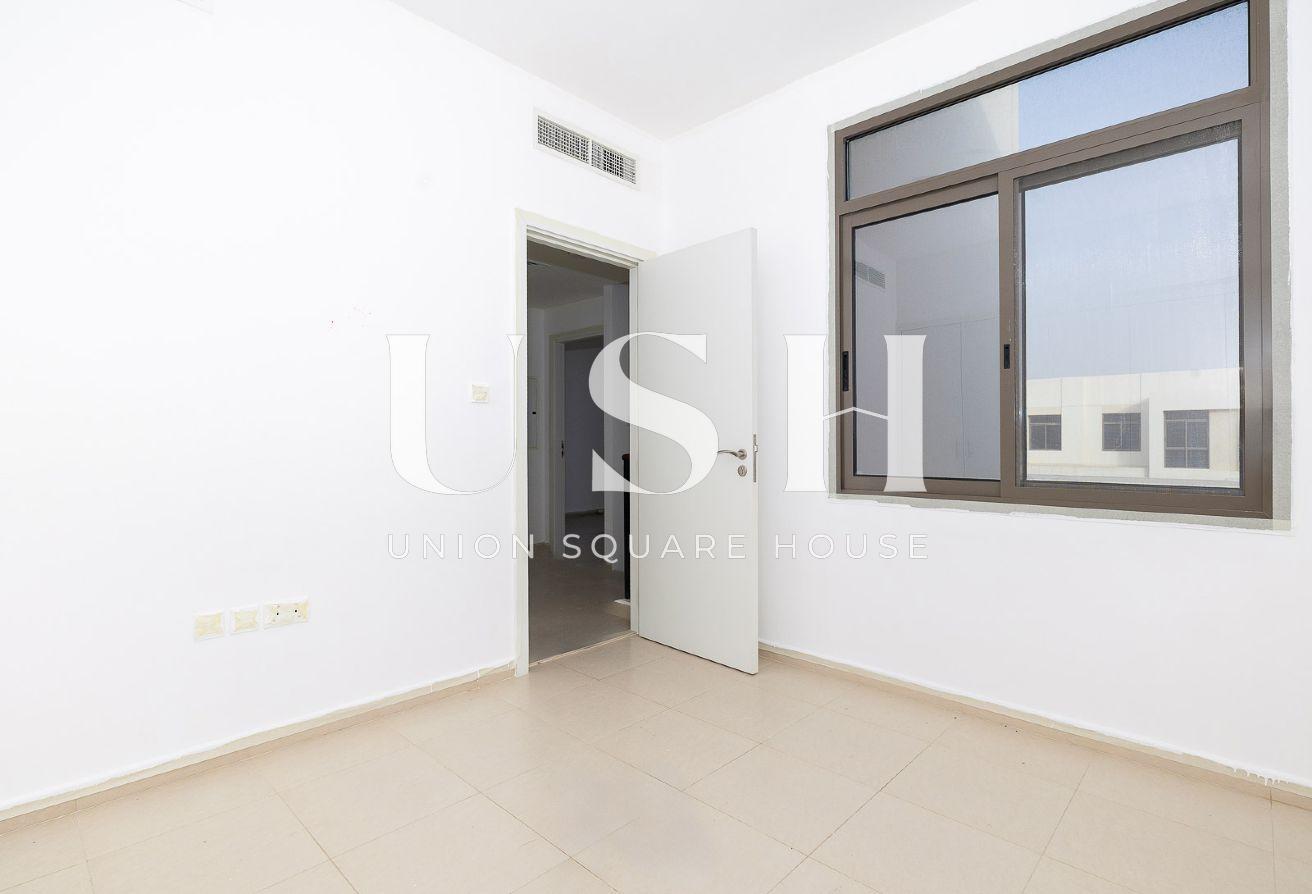 CORNER UNIT | CLOSE TO AMENITIES | MULTIPLE OPTION photo 14