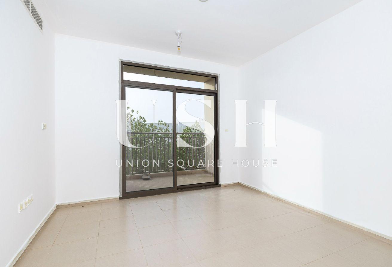 CORNER UNIT | CLOSE TO AMENITIES | MULTIPLE OPTION photo 16