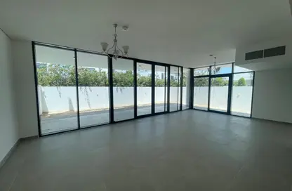 Villa - 4 Bedrooms - 6 Bathrooms for rent in Hamriyah Free Zone - Sharjah