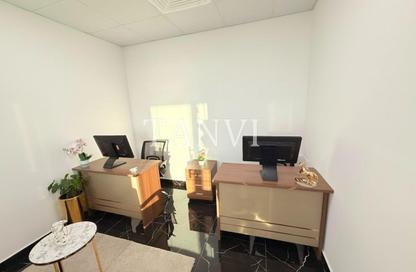 Office Space - Studio - 1 Bathroom for rent in Fatima Mohammad Ahmad Bin Suleiman Building - Al Raffa - Bur Dubai - Dubai