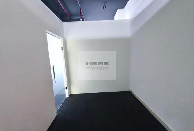 69503927 - Property Main Image