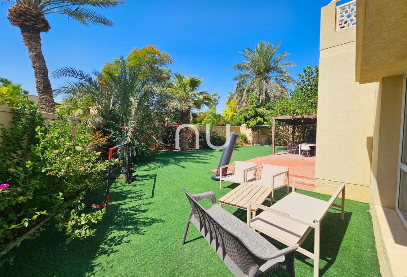 Available August| Rare 5 bedroom | Great Location photo 14