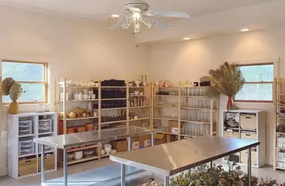 Retail - Studio - 2 Bathrooms for rent in Jebel Ali Industrial 1 - Jebel Ali Industrial - Jebel Ali - Dubai