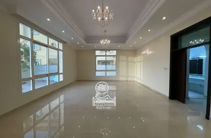 Villa - 7 Bedrooms - 7+ Bathrooms for rent in Shakhbout City - Abu Dhabi