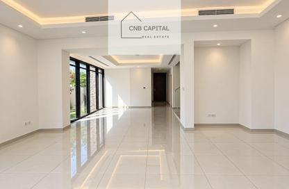 Townhouse - 3 - 4 for rent in Topanga - The Park Villas - Damac Hills - Dubai Townhouse - 3 - 4 for rent in Topanga - The Park Villas - Damac Hills - Dubai