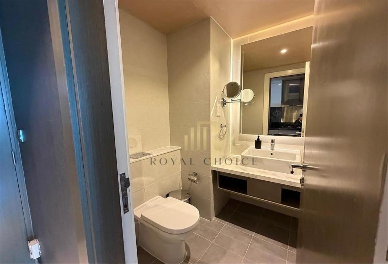 High Floor | Canal View | Ready to Move In photo 8
