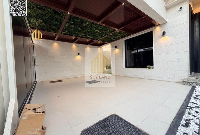 54454730 - Property Image 3