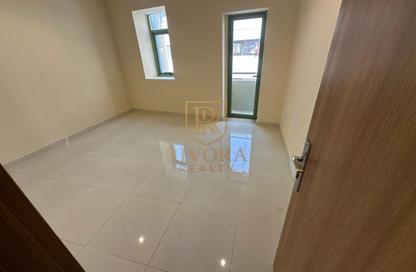 Apartment - 1 - 2 for rent in Rashed Ali Rashed Almazrouei Building - Al Souk Al Kabeer - Bur Dubai - Dubai Apartment - 1 - 2 for rent in Rashed Ali Rashed Almazrouei Building - Al Souk Al Kabeer - Bur Dubai - Dubai