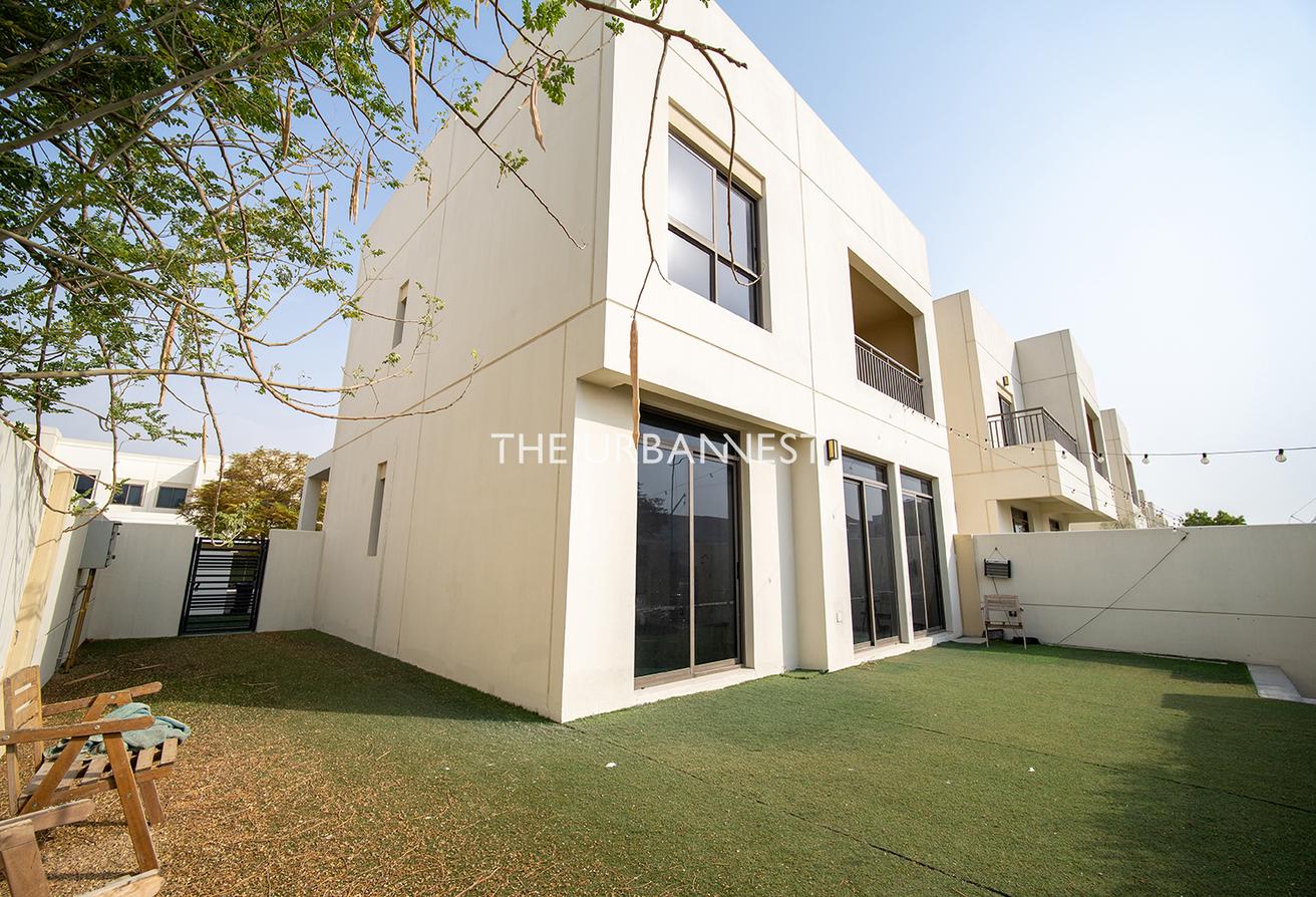 Vacant | Corner Unit | with Maids Room | 4Bed photo 13
