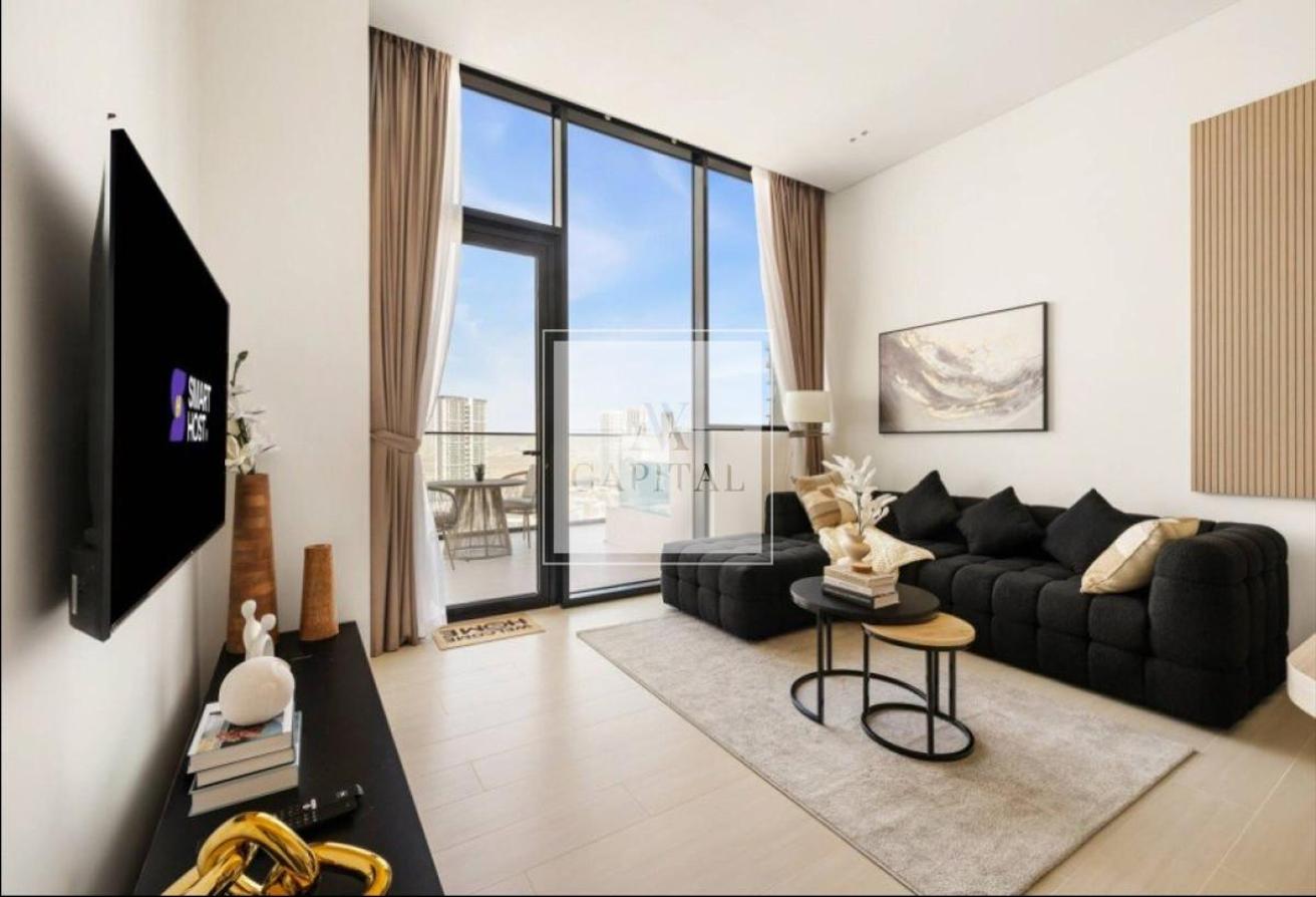 Luxury 1BR Plus Pool | fully furnished | Vacant photo 3